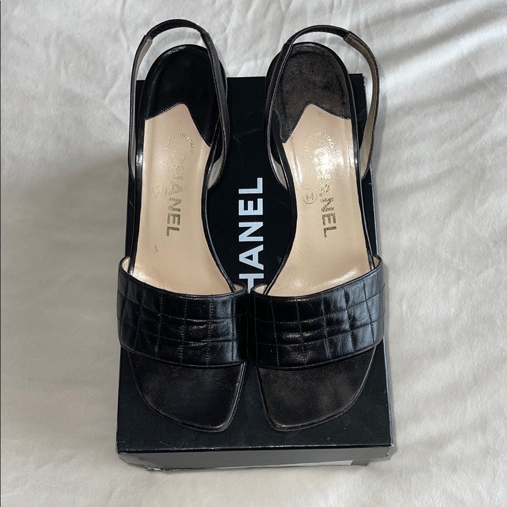Chanel Vintage Quilted Pattern Slingback Heels